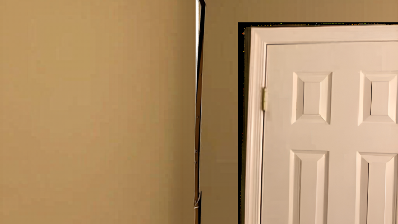 11. Walls That Are Literally Pulling Apart