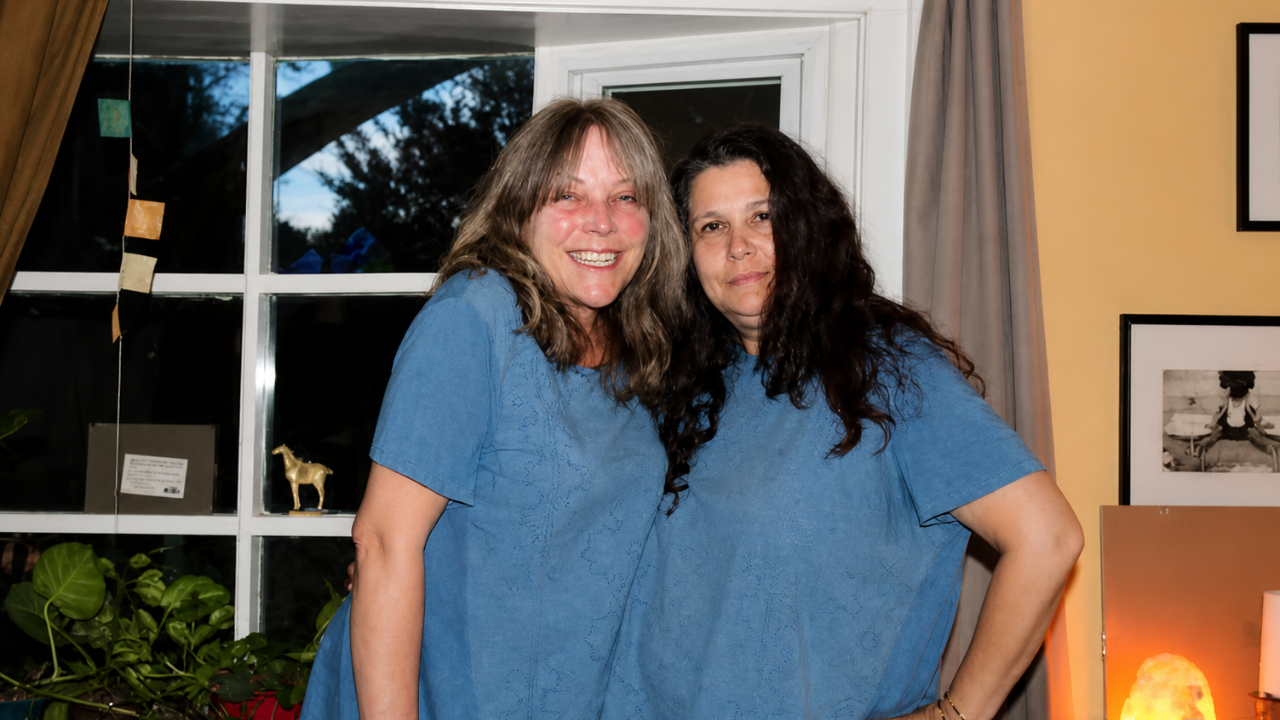 14. Best Friends, Same Outfit